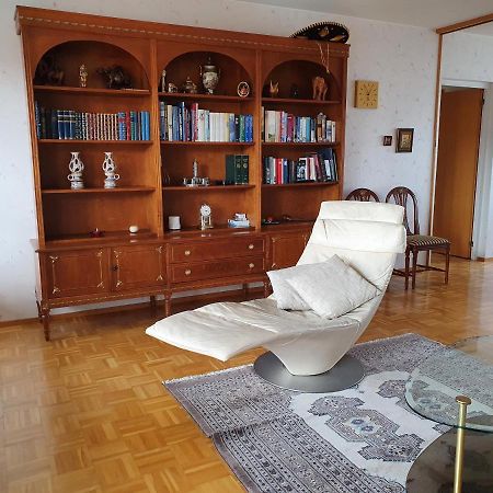 Large Apartment With 4 Bedrooms, Central Location 탐페레 외부 사진