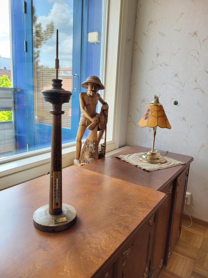 Large Apartment With 4 Bedrooms, Central Location 탐페레 외부 사진